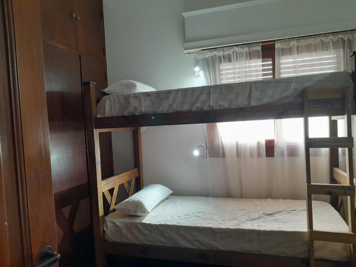 Hostel Terminal Мендоса Екстериор снимка