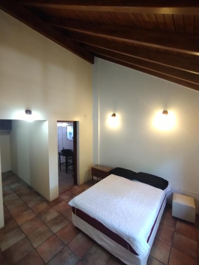Hostel Terminal Мендоса Екстериор снимка