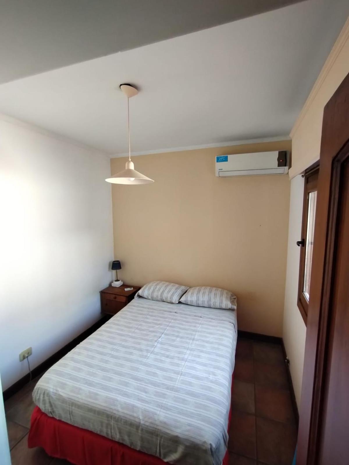 Hostel Terminal Мендоса Екстериор снимка